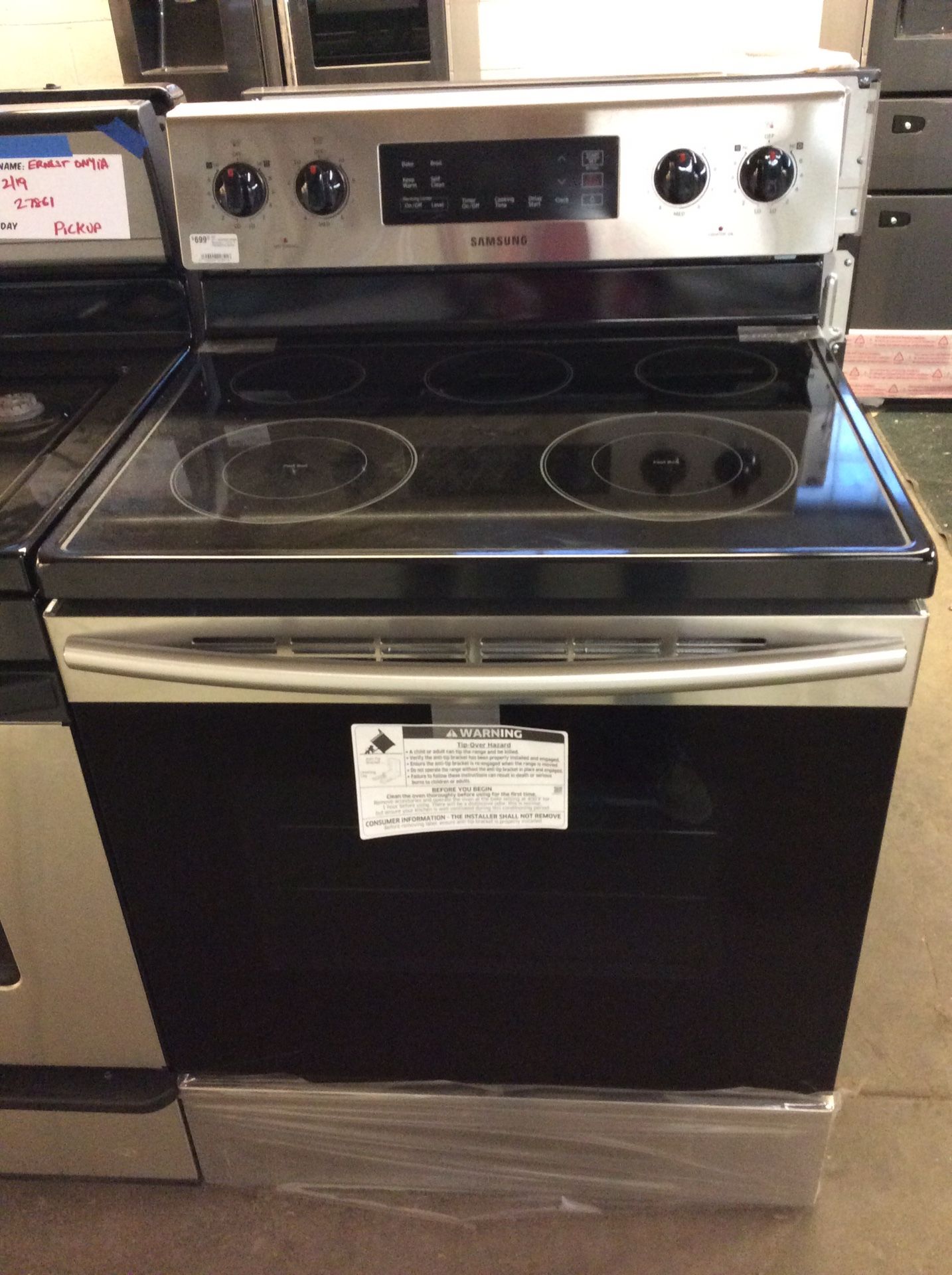 (Anoka 205VFP LM) Samsung Stainless Steel Glass Top Electric Stove