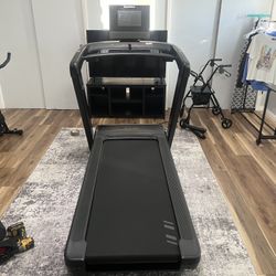 NordicTrack Ultra Commercial 1250 Treadmill-NTL14125 (never used) ❤️