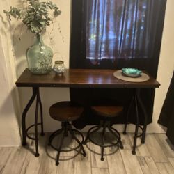 Console Table/Bar Table With Stools
