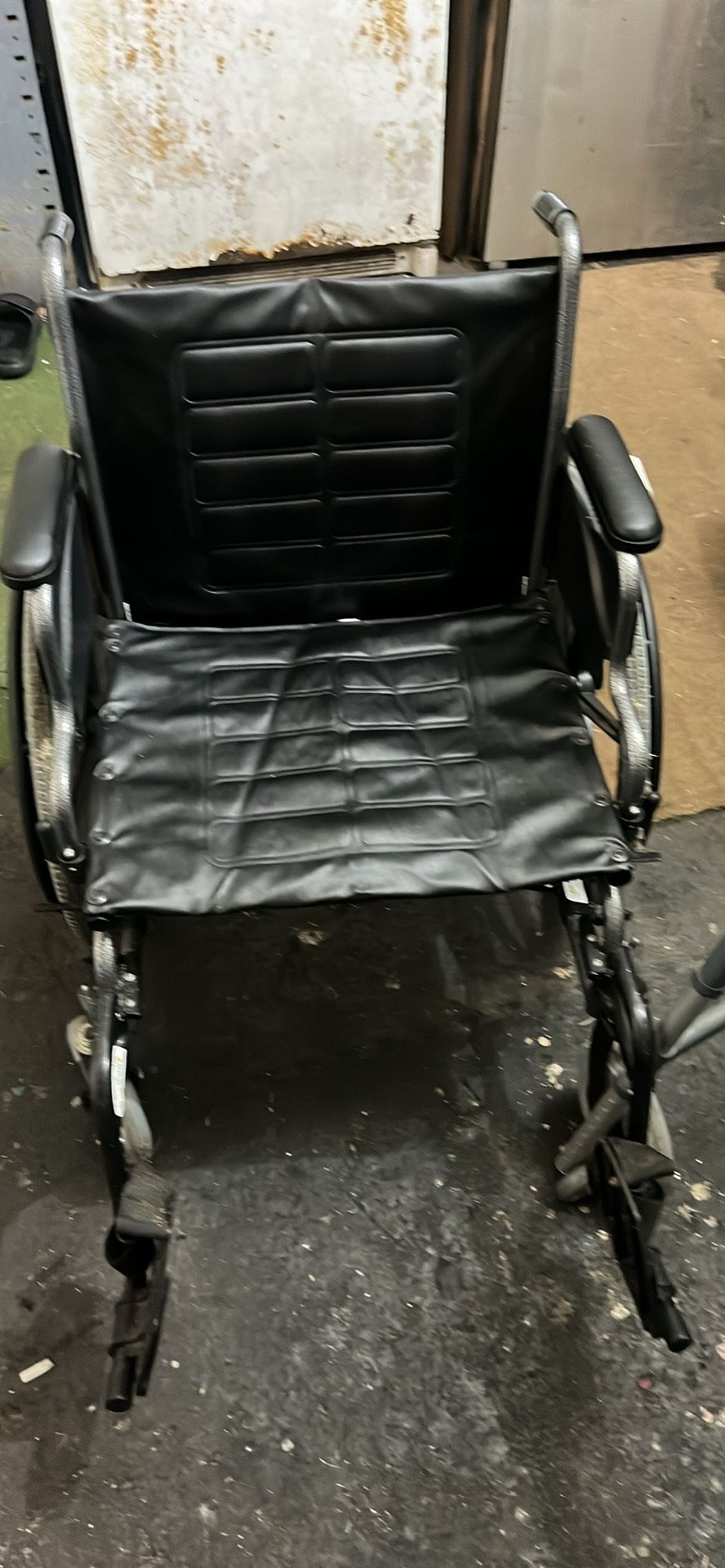 Wheel Chair/ Walker