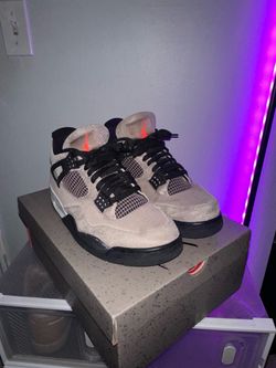 Jordan 4s Tape Hauze Size 11.5 (USED)