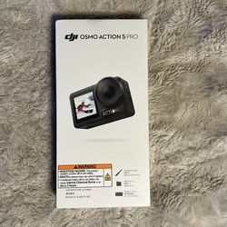 DJI Osmo Action 5 Pro Adventure Combo