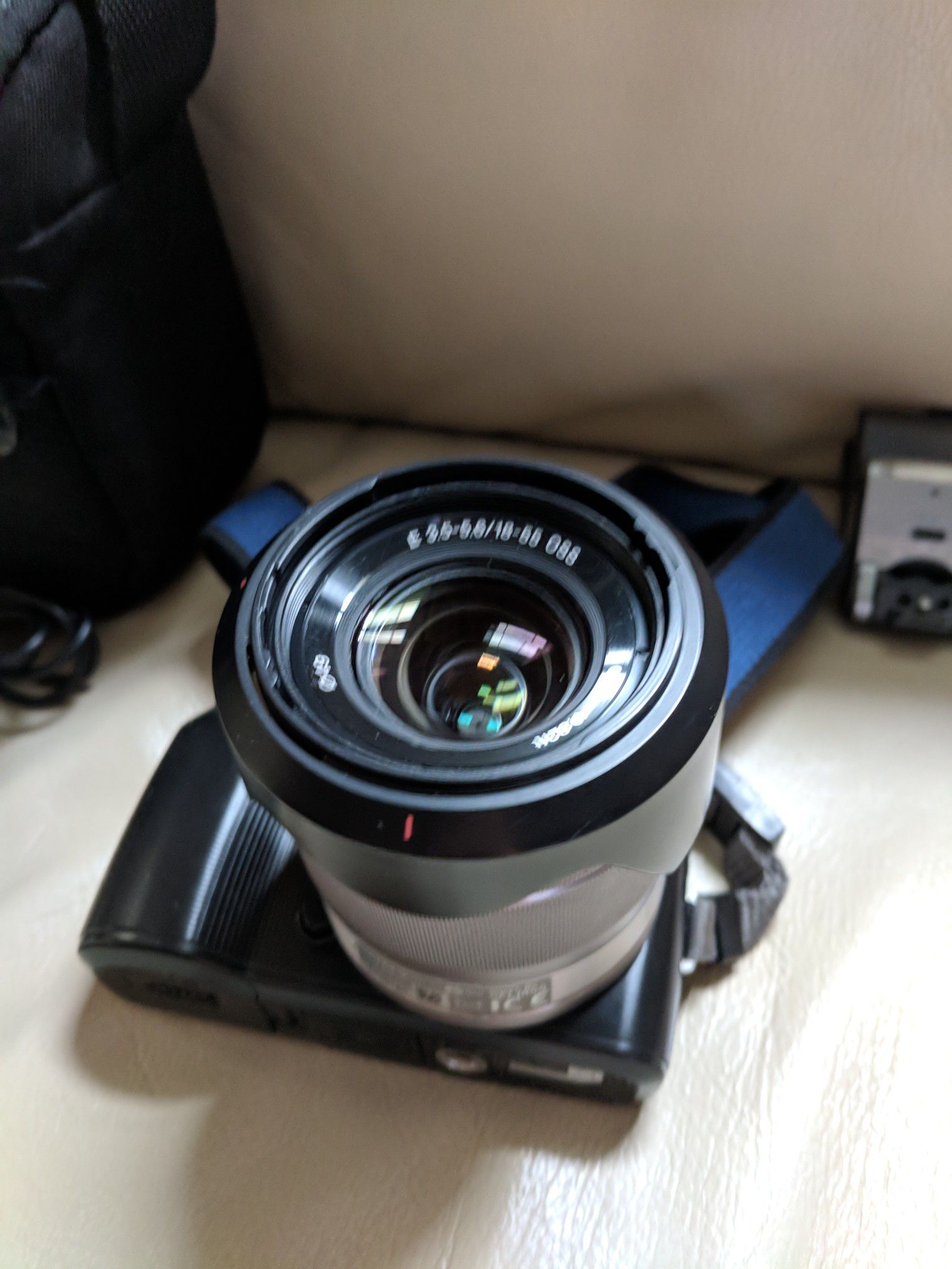 Sony NEX-C3 mirrorless camera - like new