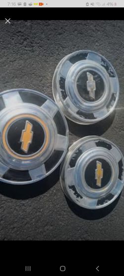 Chevy Dogdish Hubcaps