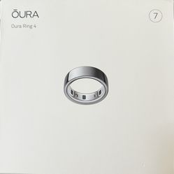 Oura Ring 4 in Shiny Silver