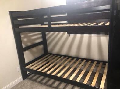 Bunk bed & trundle