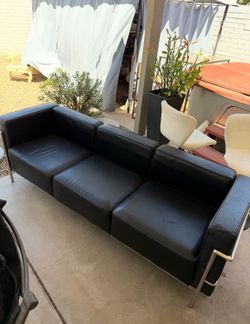 Grand Confrot Couch