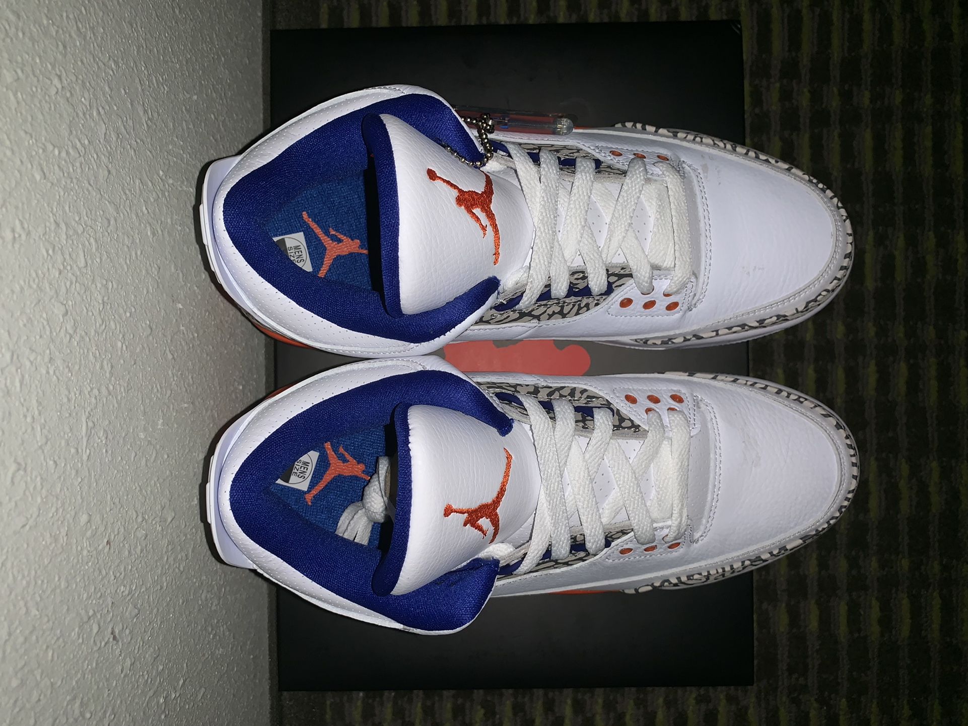 Jordan retro “Knicks” Colorway