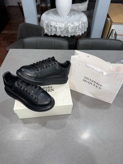 Alexander McQueen Oversized Sneakers All Black