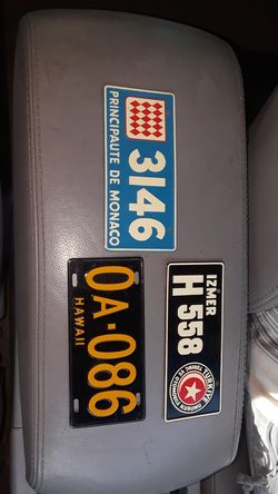 12 vintage mini license plates from cereal box prize