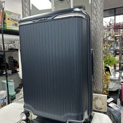 Sams Nite Luxury Large Suitcase Brand New 