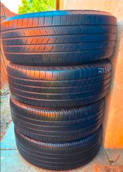 Set Of 4  235/60R18