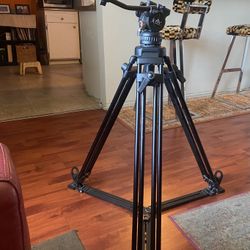 E-Image ET-401AM Heavy Duty Aluminum Cinema Camera Tripod with E-Image 7061H Fluid Head