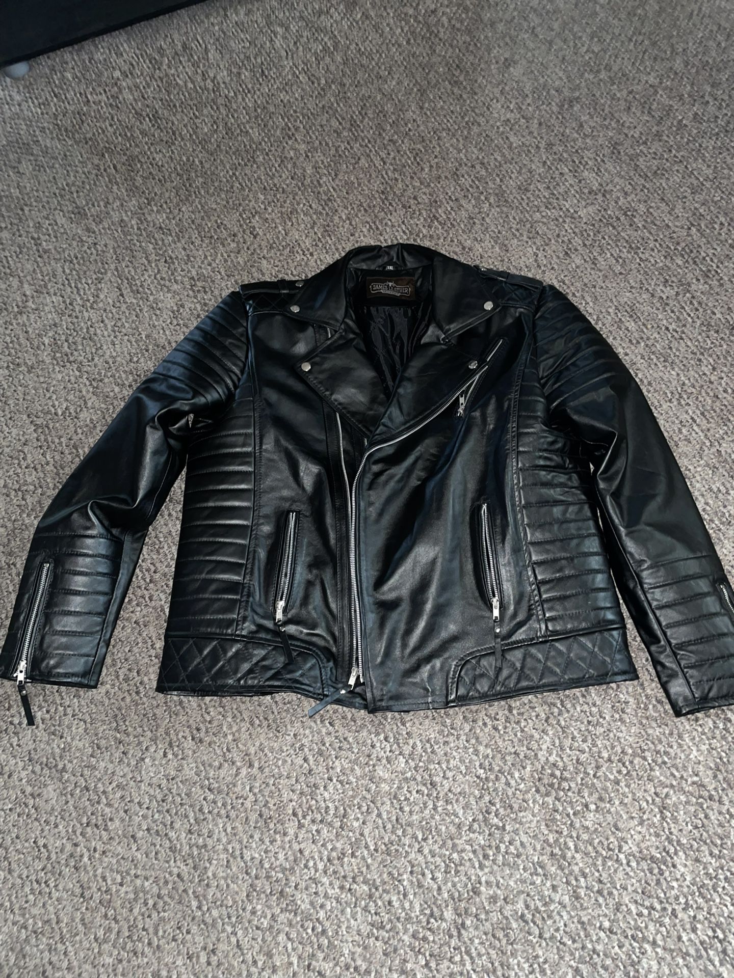 XL LEATHER JACKET