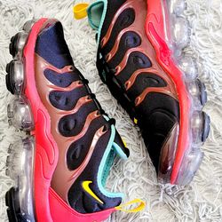 Size 8 Nike Air Vapormax Plus 'Stained Glass' Red Black DX1795-001.
