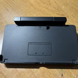* Nintendo 3DS Charging Cradle Model CTR-007