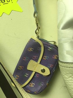 Dooney and bourke wristlet