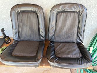 Mustang seats