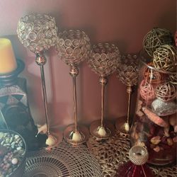 Golden Candle 🕯️ Holder 