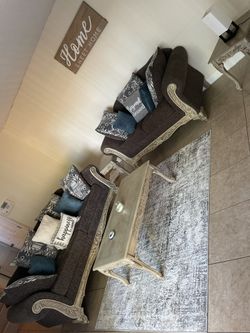 Furniture Set For Sale Comes With 1 Coffe Table An 2 Side Tables Pillows Are Included WITH THE RUG NO STAINS WELL KEPT