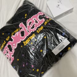 Spider Hoodie + AirPods Pro 2