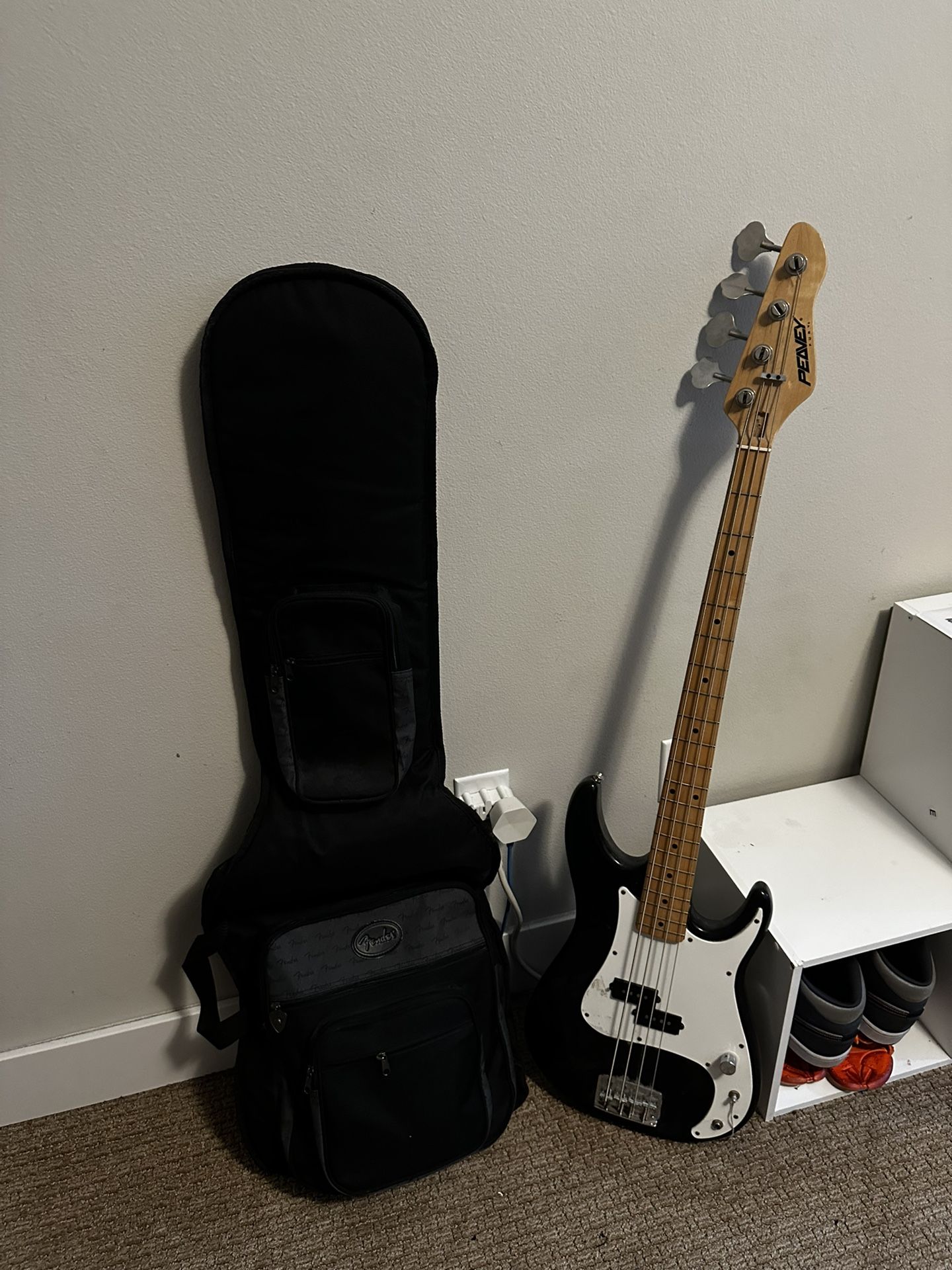 Peavey Fury Electric Bass Guitar