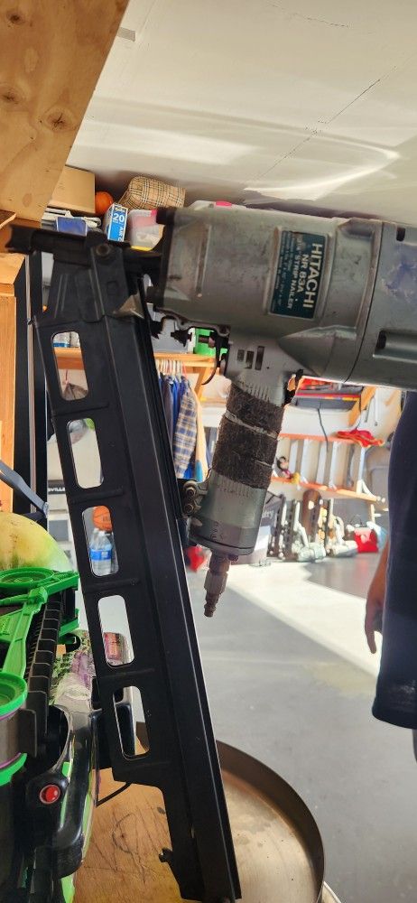 Hitachi Nail Gun