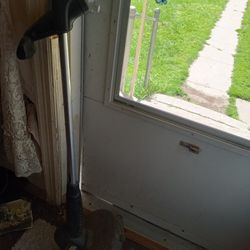 Electric Weed Eater Good Condition $10.00