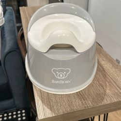 Baby Bjorn Toilet