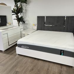 REAL LAQUER 5PC BEDROOM SET ON CLEARANCE KING BED DRESSER MIRROR 2 NIGHTSTANDS !!!*** OFFER ENDS 06/31***
