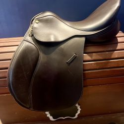 Collegiate English Saddle