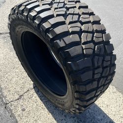 (1) 33x12.50R20 Bfgoodrich Mud Terrain KM3