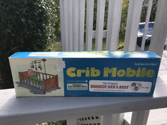 Vintage raggedy Ann and Andy crib mobile