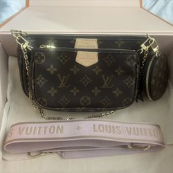 Louis Vuitton Multi pochette Crossbody Bag 