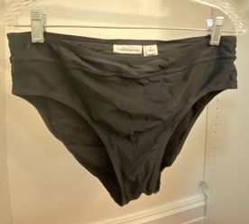 Croft & Barrow Swim Bottom, Size 8
