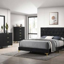 **SALE** 5 Piece Queen Bedroom Set In Black And Gold!