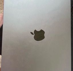 M2 MacBook Air Needs Screen Replace or External Monitor