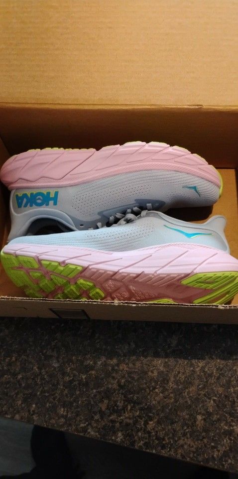 Hoka Kicks 