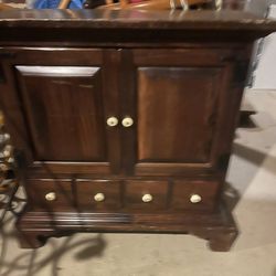 Ethan Allen Small Chest/Side Table