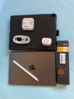 Apple IPad 9th Generation (10.2” Retina /Touch ID /IOS 26/ 2021 Model) 64GB with Pen, Keyboard  & Accessories