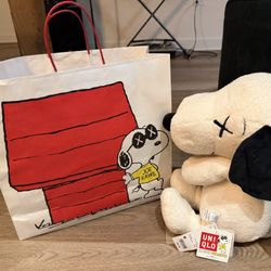 100% Auth. KAWS x Uniqlo x Peanuts Snoopy Plush (M) White
