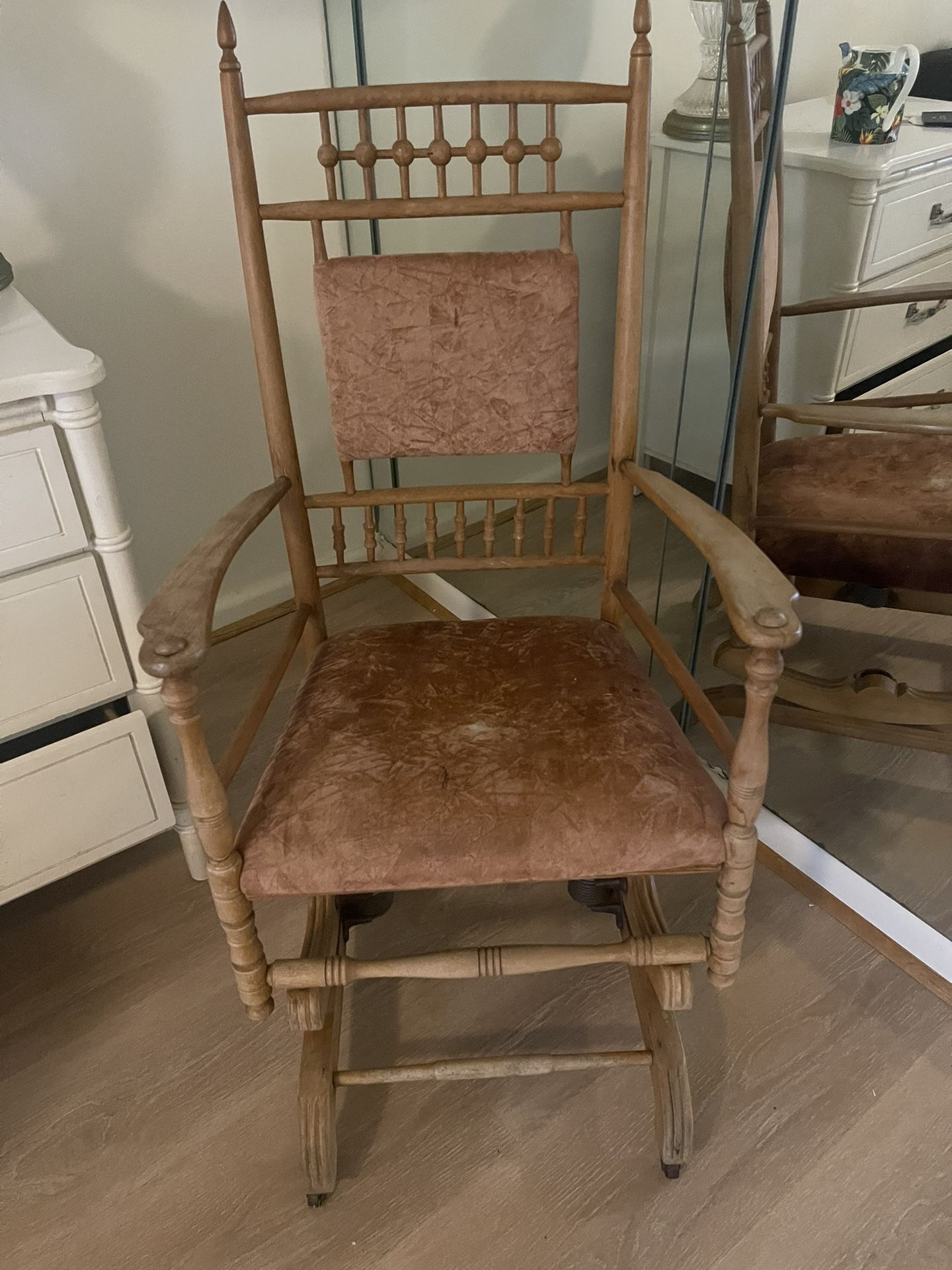 Antique Rocking Chair 