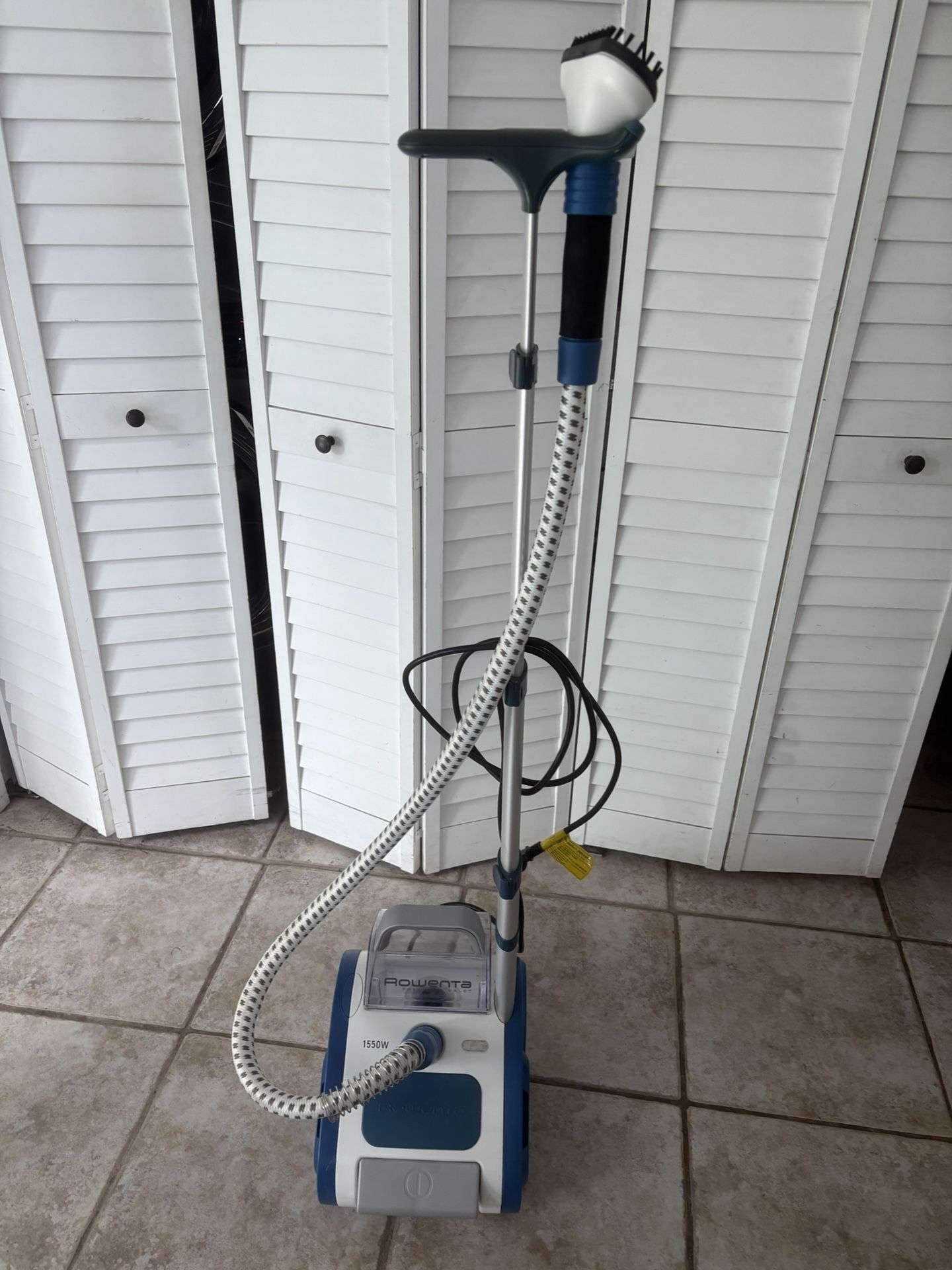 Rowenta Clothes steamer