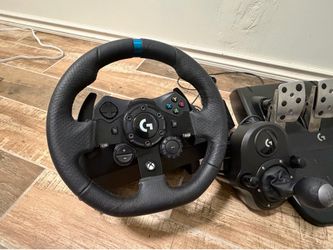 logitech g923 racing wheel and pedals