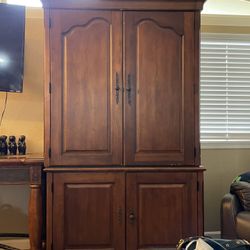 Computer Armoire