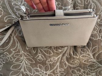 Michael Kors Wristlet