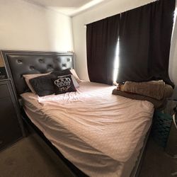 Queen Bedroom Set 
