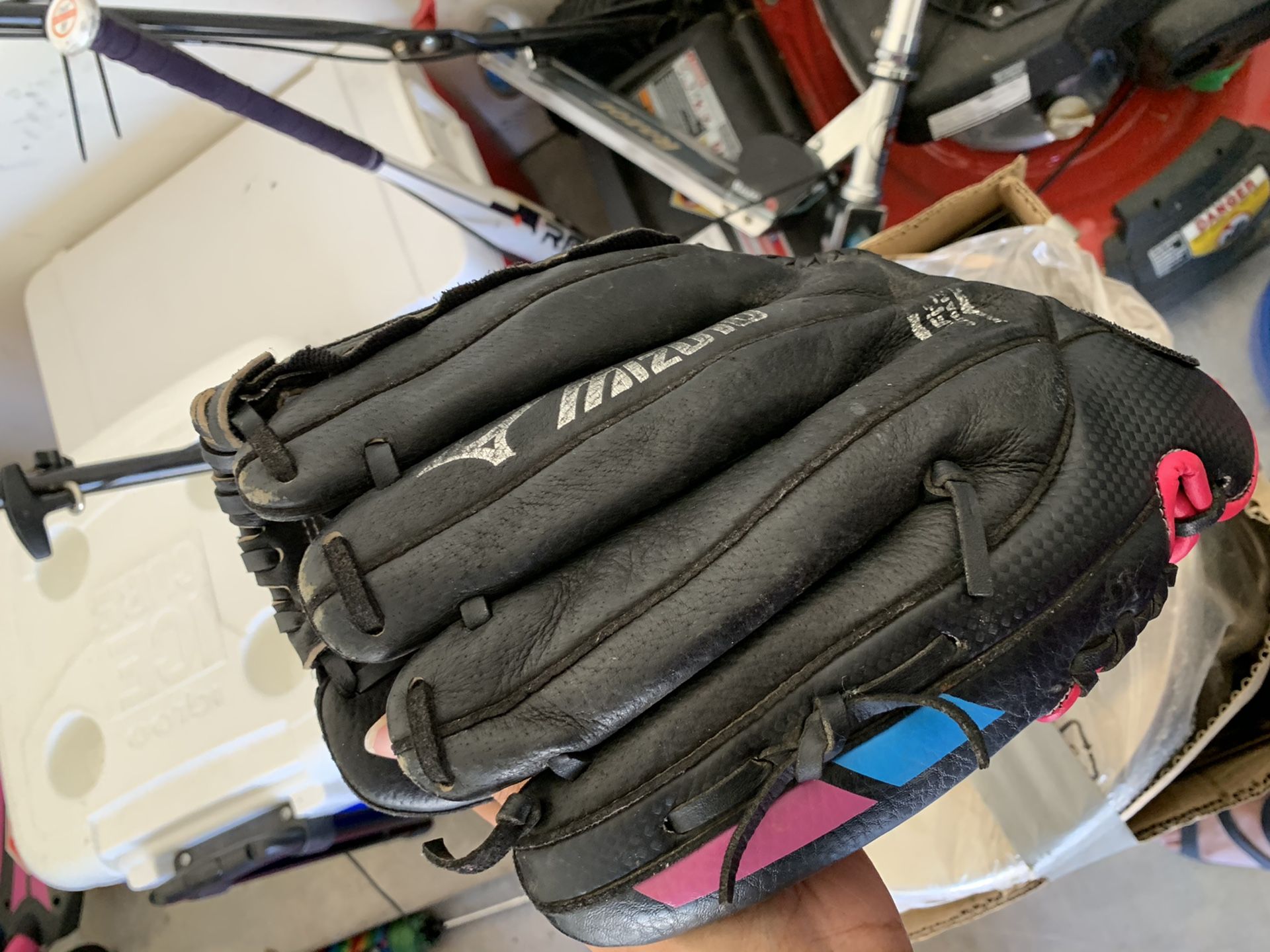 Softball glove 11.5