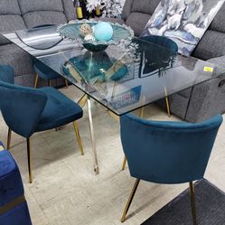 Nice Glass Dining table set