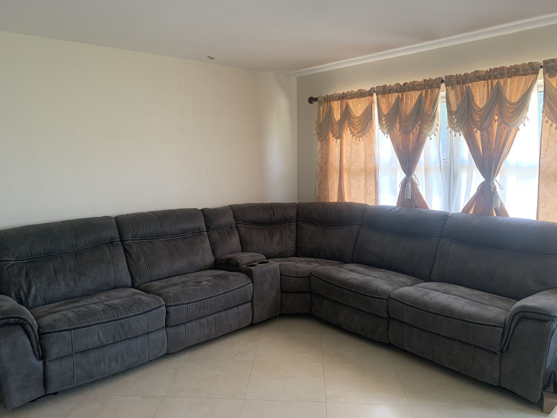 L Shaped Sectional Sofa With 2 Side-Recliners 